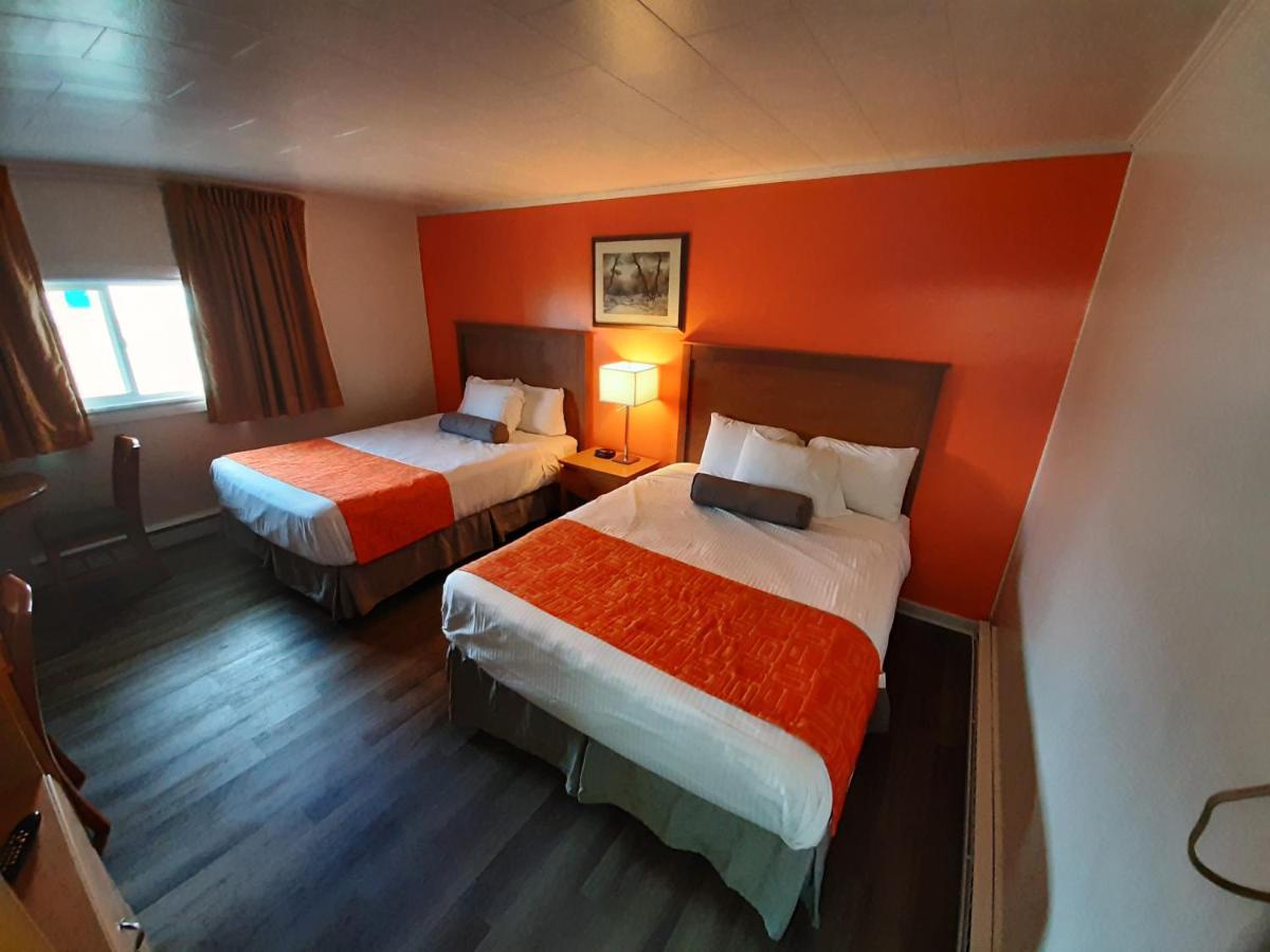 Howard Johnson By Wyndham Woodstock Nb Ngoại thất bức ảnh