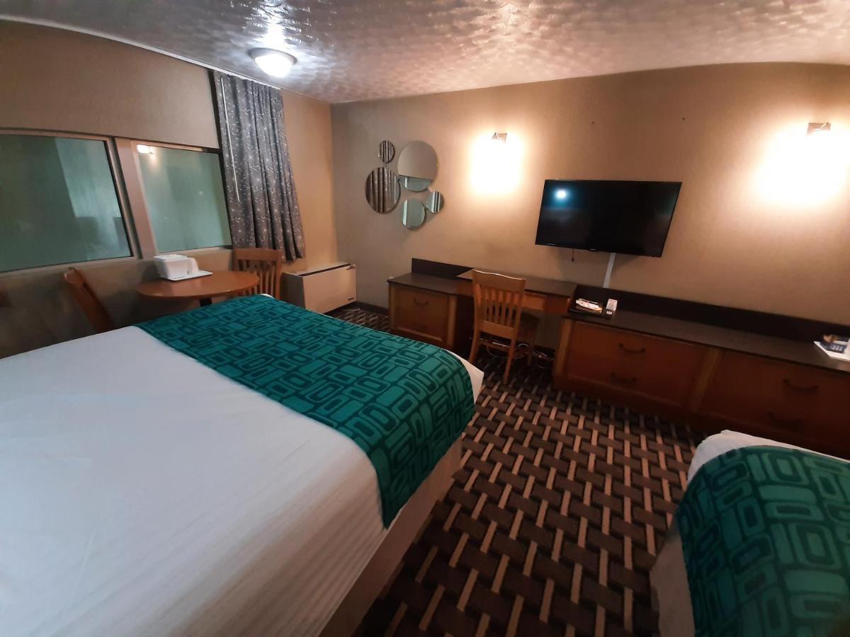 Howard Johnson By Wyndham Woodstock Nb Ngoại thất bức ảnh
