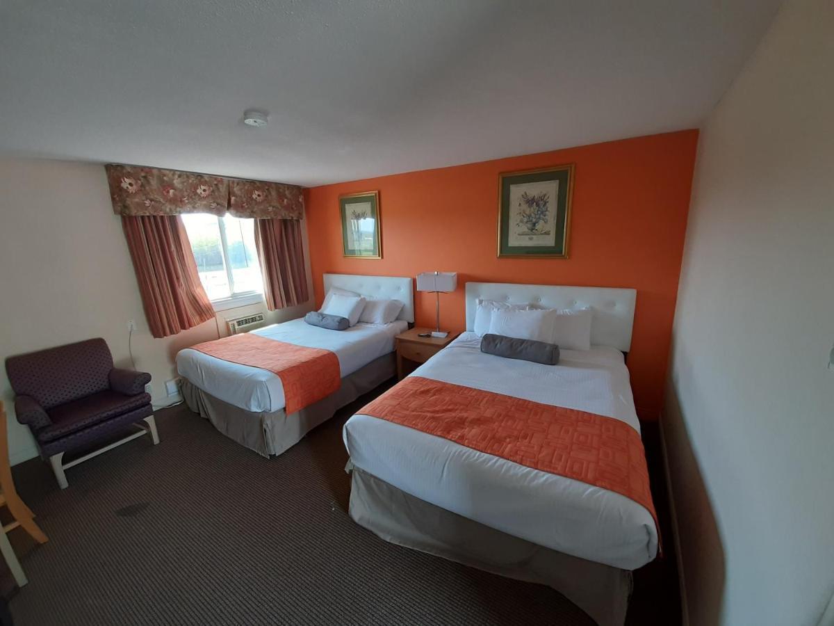 Howard Johnson By Wyndham Woodstock Nb Ngoại thất bức ảnh