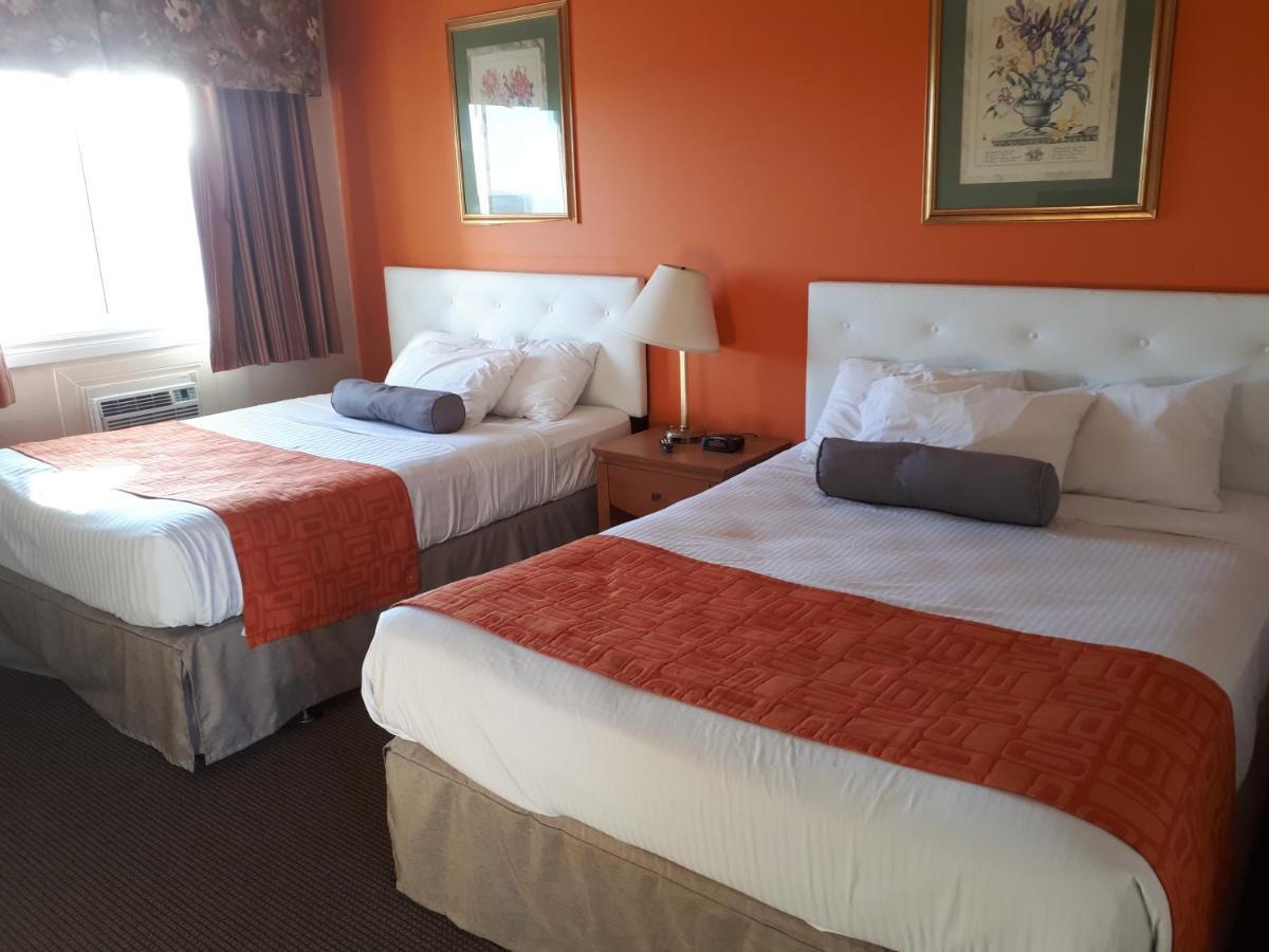 Howard Johnson By Wyndham Woodstock Nb Ngoại thất bức ảnh