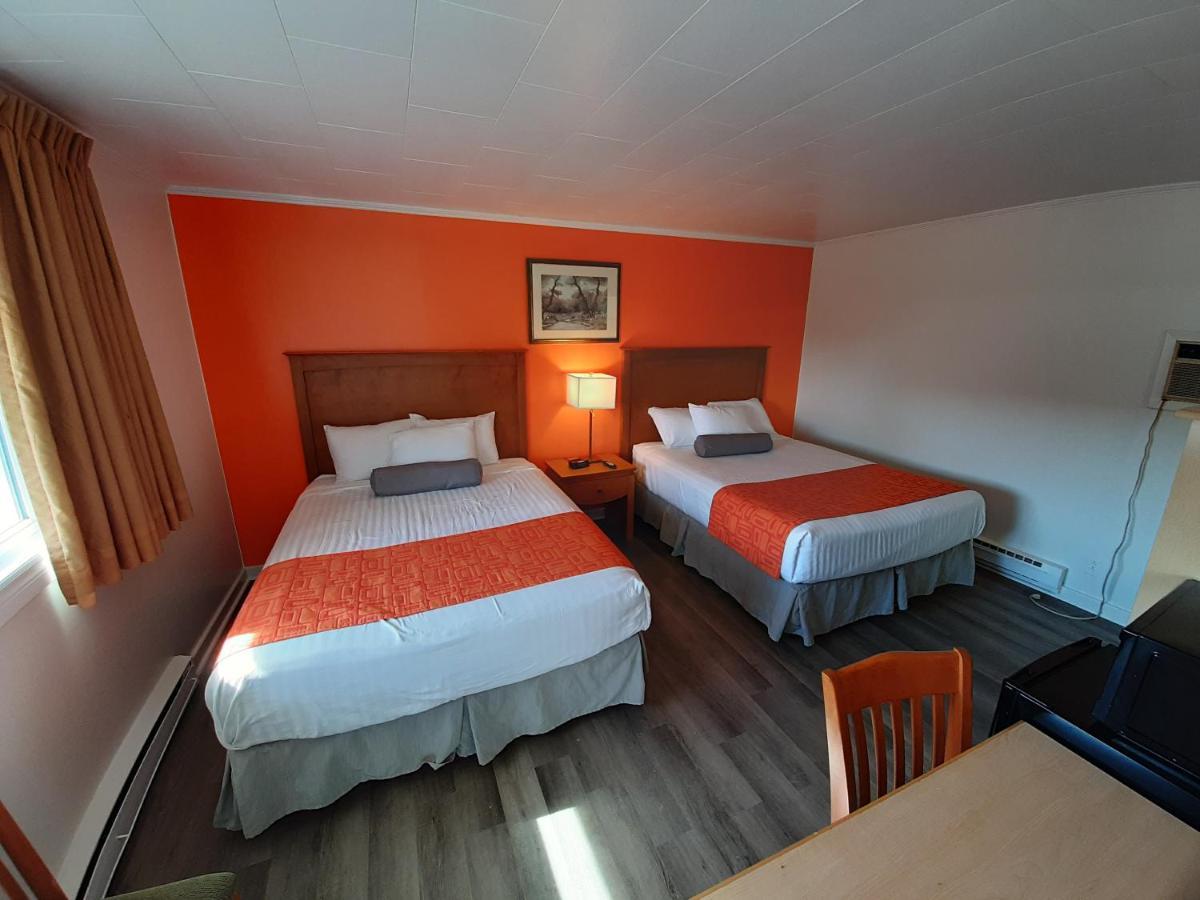 Howard Johnson By Wyndham Woodstock Nb Ngoại thất bức ảnh