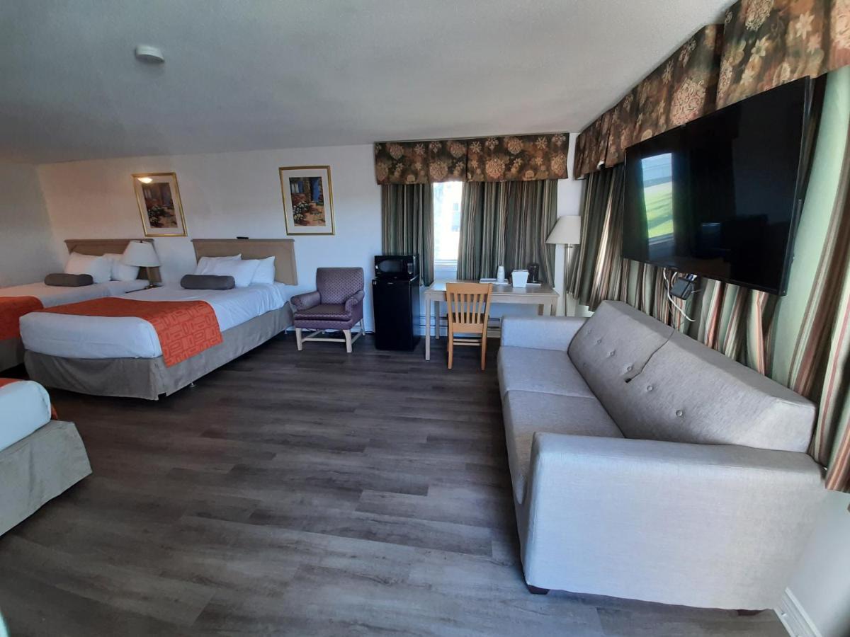 Howard Johnson By Wyndham Woodstock Nb Ngoại thất bức ảnh