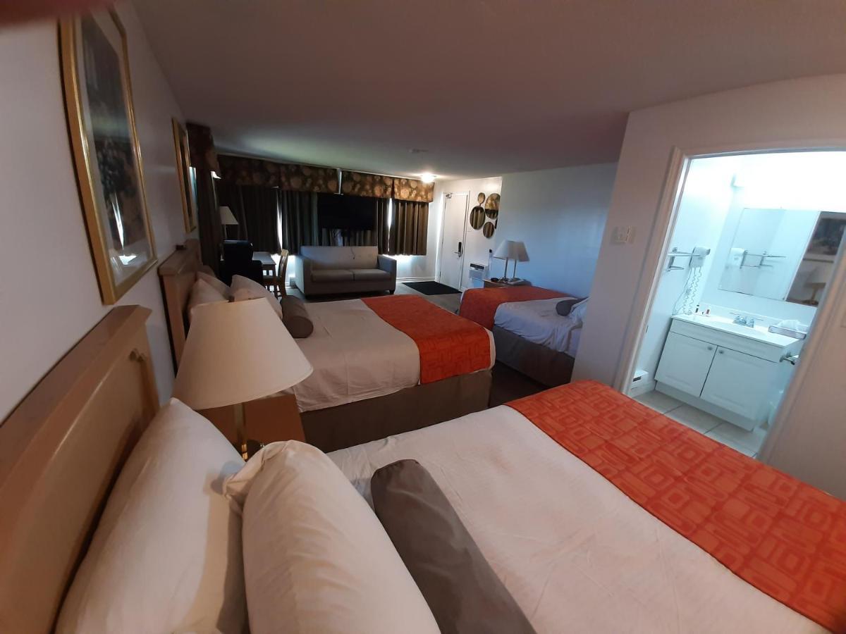Howard Johnson By Wyndham Woodstock Nb Ngoại thất bức ảnh