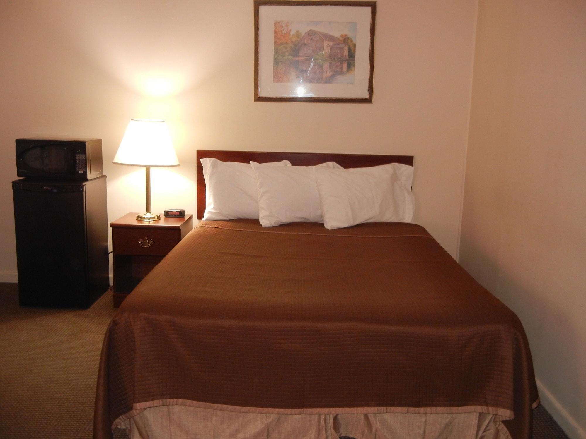 Howard Johnson By Wyndham Woodstock Nb Ngoại thất bức ảnh